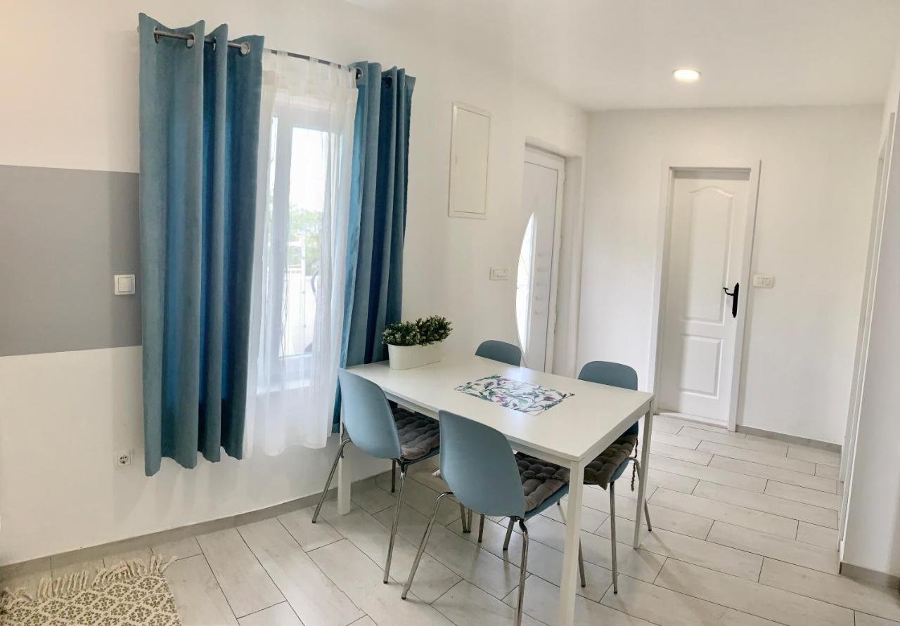 Apartment Ana Sea View Makarska Esterno foto